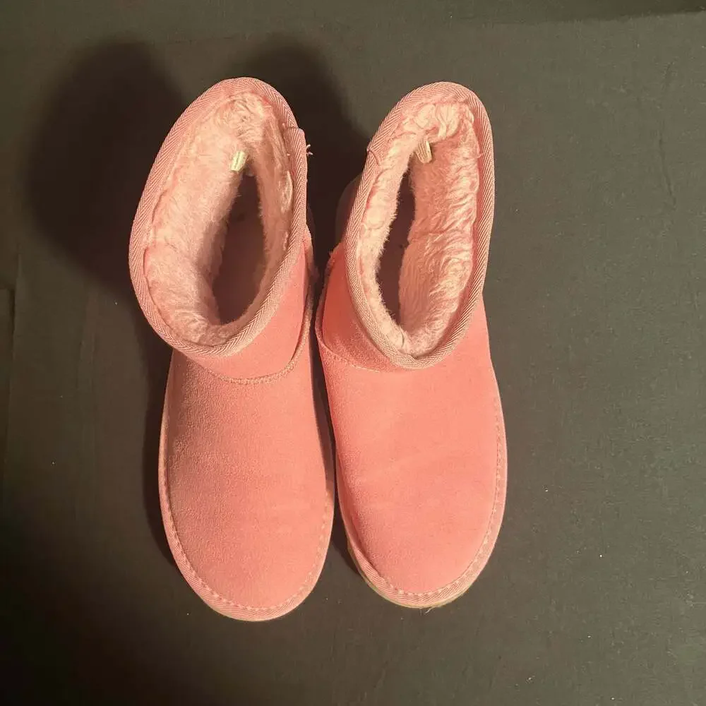 Time And True Women’s Pink Winter Boots